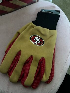 San Francisco 49ers Men's Two-Tone Utility Gloves - Gold and Red